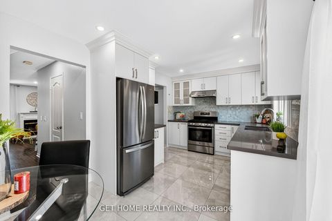 Photo 21 at 39 Schooner Lane, Rouge E10, Toronto