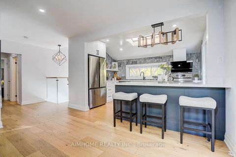 Photo 6 at 14 Sandalwood Place, Don Mills, Toronto