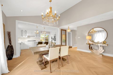 Photo 7 at 125 Elmcrest Road, West Deane, Toronto