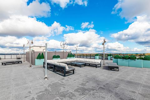 Photo 28 at 116 - 302 Essa Road, Ardagh, Barrie