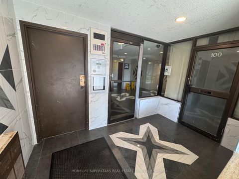 Photo 10 at 202 - 1445 Wilson Avenue, CFB, Toronto