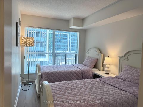 Photo 7 at 812 - 185 Oneida Crescent, Langstaff, Richmond Hill