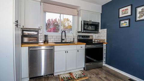 Photo 8 at 75 Elizabeth Street W, Ardagh, Barrie