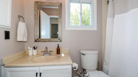 Photo 16 at 75 Elizabeth Street W, Ardagh, Barrie