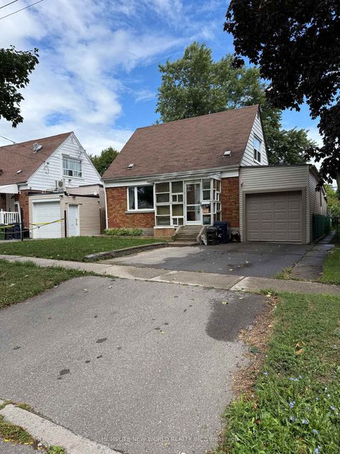 Photo 1 at 111 Vauxhall Drive, Dorset Park, Toronto