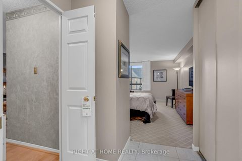 Photo 23 at 604 - 195 St Patrick Street, Chinatown, Toronto