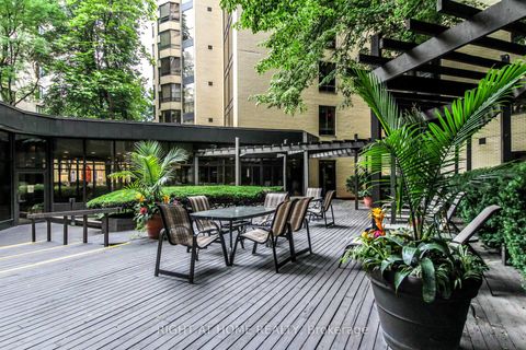 Photo 34 at 604 - 195 St Patrick Street, Chinatown, Toronto