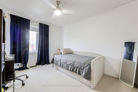 Photo 23 at 81 D'amato Crescent, Maple, Vaughan