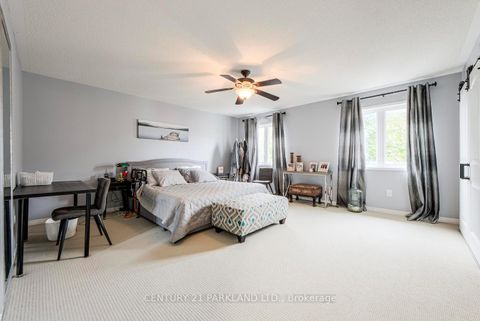 Photo 27 at 81 D'amato Crescent, Maple, Vaughan
