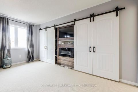 Photo 30 at 81 D'amato Crescent, Maple, Vaughan Photo 30 at 81 D'amato Crescent, Maple, Vaughan