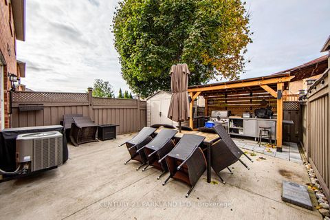 Photo 35 at 81 D'amato Crescent, Maple, Vaughan