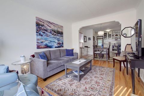 Photo 3 at 258 Gamma Street, Alderwood, Toronto