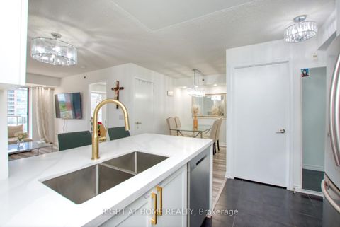 Photo 8 at 827 - 35 Saranac Boulevard, Lawrence, Toronto