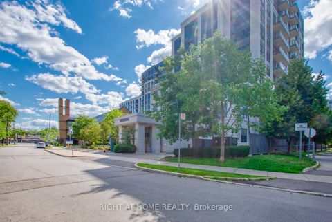 Photo 27 at 827 - 35 Saranac Boulevard, Lawrence, Toronto