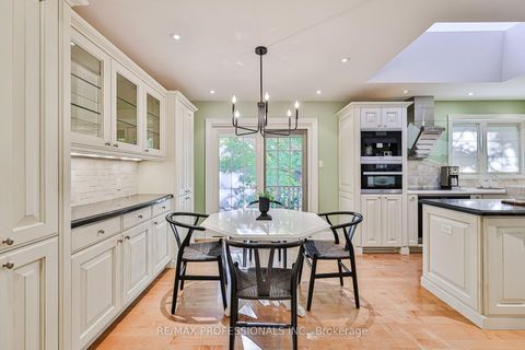 Photo 5 at 10 Neilor Crescent, Markland Wood, Toronto