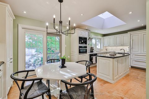 Photo 6 at 10 Neilor Crescent, Markland Wood, Toronto