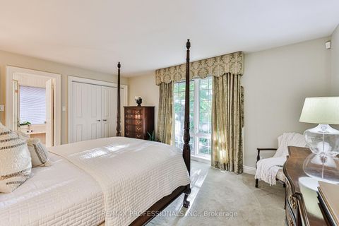 Photo 24 at 10 Neilor Crescent, Markland Wood, Toronto