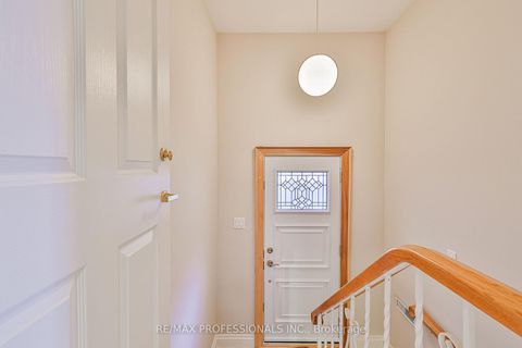 Photo 36 at 10 Neilor Crescent, Markland Wood, Toronto