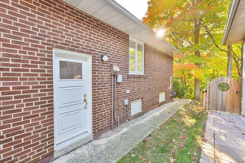 Photo 40 at 10 Neilor Crescent, Markland Wood, Toronto