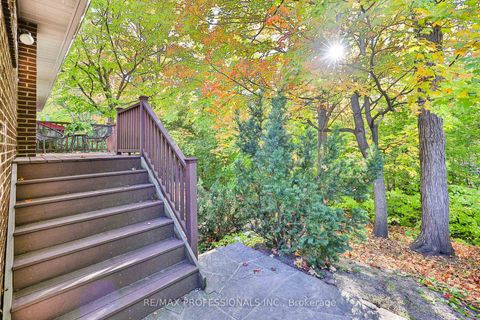 Photo 41 at 10 Neilor Crescent, Markland Wood, Toronto