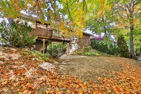 Photo 46 at 10 Neilor Crescent, Markland Wood, Toronto