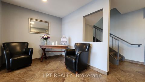 Photo 19 at 110 - 500 Mapleview Drive W, Holly, Barrie