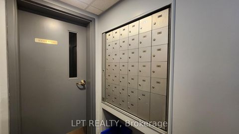 Photo 20 at 110 - 500 Mapleview Drive W, Holly, Barrie
