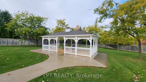 Photo 24 at 110 - 500 Mapleview Drive W, Holly, Barrie