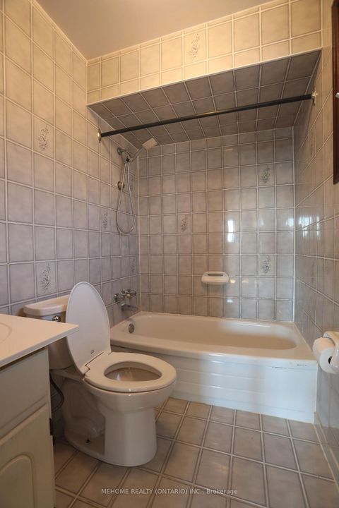 Photo 6 at 70 Governor Crescent, East Woodbridge, Vaughan