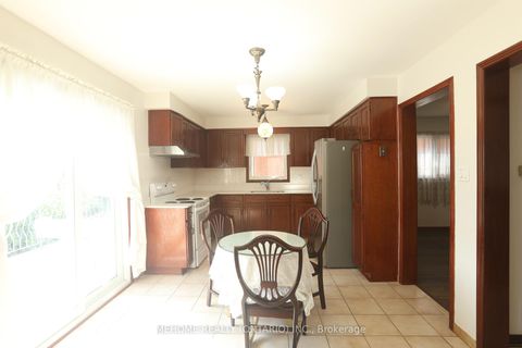 Photo 45 at 70 Governor Crescent, East Woodbridge, Vaughan