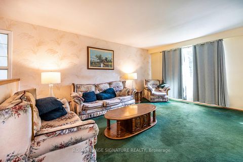 Photo 3 at 156 Catalina Drive, Guildwood, Toronto