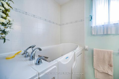 Photo 15 at 156 Catalina Drive, Guildwood, Toronto Photo 15 at 156 Catalina Drive, Guildwood, Toronto