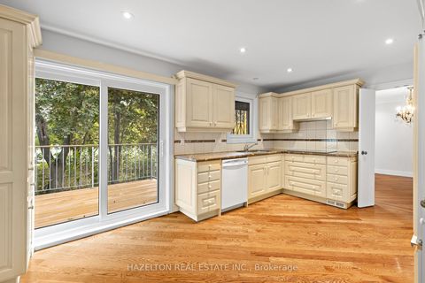 Photo 12 at 83 Ames Circle, Don Mills, Toronto