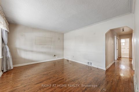 Photo 7 at 5 Mcgregor Road, Dorset Park, Toronto