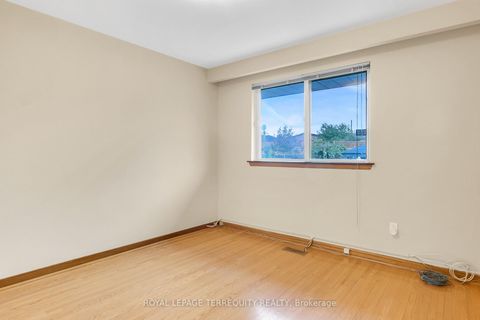 Photo 14 at 9 Larchmere Avenue, Humber Summit, Toronto