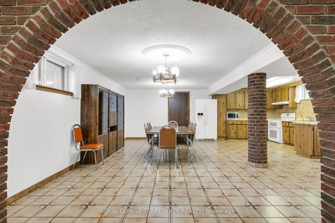 Photo 25 at 9 Larchmere Avenue, Humber Summit, Toronto