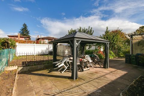 Photo 32 at 9 Larchmere Avenue, Humber Summit, Toronto