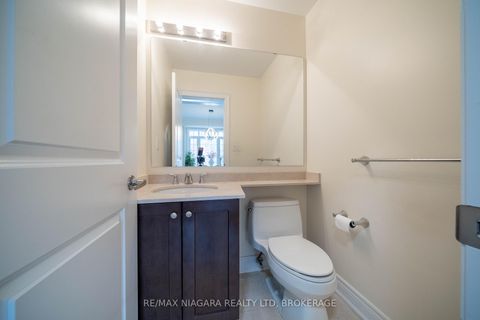 Photo 15 at 88 Bloorview Place, Don Valley Village, Toronto