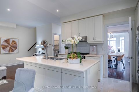 Photo 23 at 88 Bloorview Place, Don Valley Village, Toronto