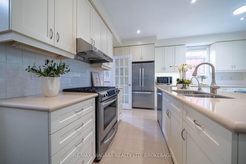 Photo 24 at 88 Bloorview Place, Don Valley Village, Toronto