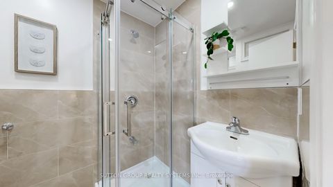 Photo 17 at 19 Montcalm Avenue, Belgravia, Toronto