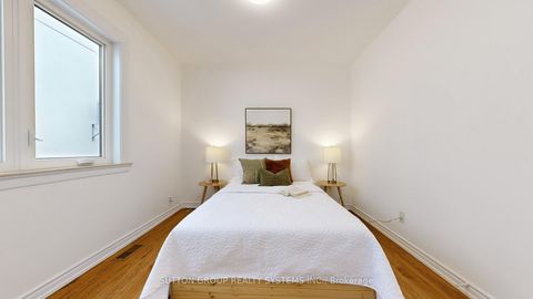 Photo 19 at 19 Montcalm Avenue, Belgravia, Toronto