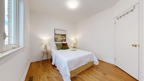 Photo 20 at 19 Montcalm Avenue, Belgravia, Toronto