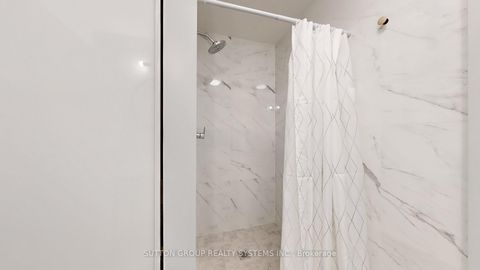 Photo 39 at 19 Montcalm Avenue, Belgravia, Toronto