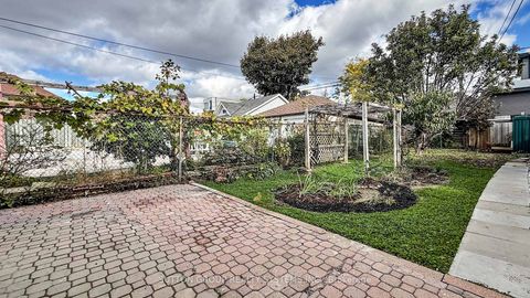 Photo 43 at 19 Montcalm Avenue, Belgravia, Toronto