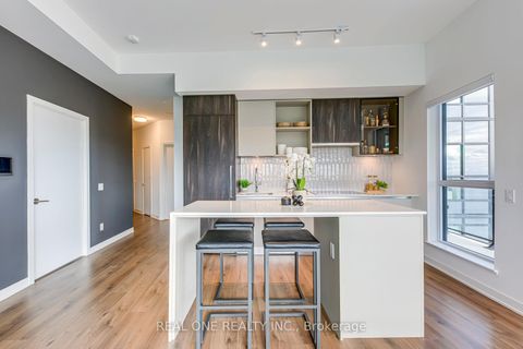 Photo 15 at 526 - 405 Dundas Street W, GO Glenorchy, Oakville