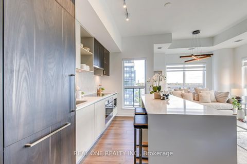 Photo 17 at 526 - 405 Dundas Street W, GO Glenorchy, Oakville