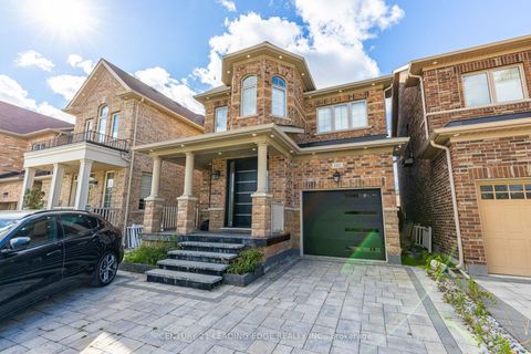 Photo 2 at 102 MACTIER Drive, Kleinburg, Vaughan