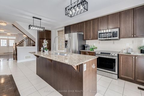 Photo 8 at 102 MACTIER Drive, Kleinburg, Vaughan