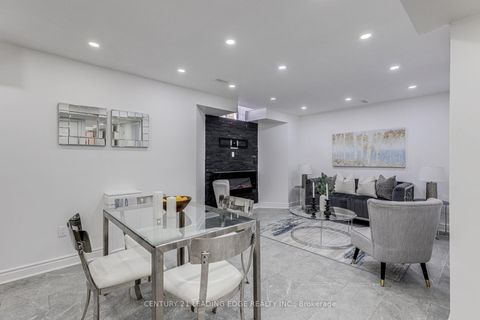 Photo 35 at 102 MACTIER Drive, Kleinburg, Vaughan